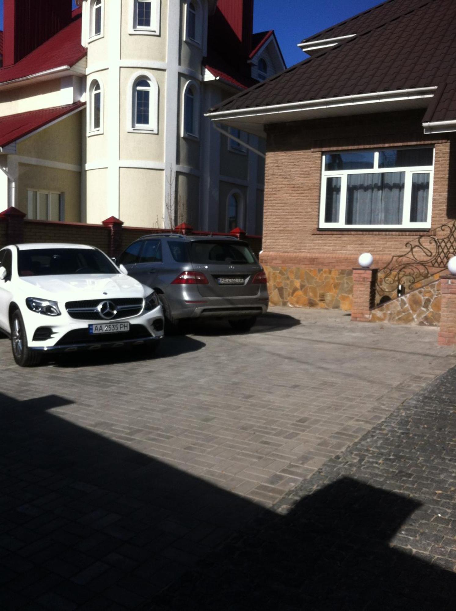 Barin House Hotel Soemy Buitenkant foto