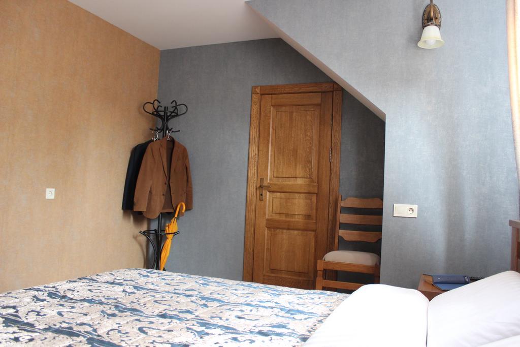 Barin House Hotel Soemy Buitenkant foto